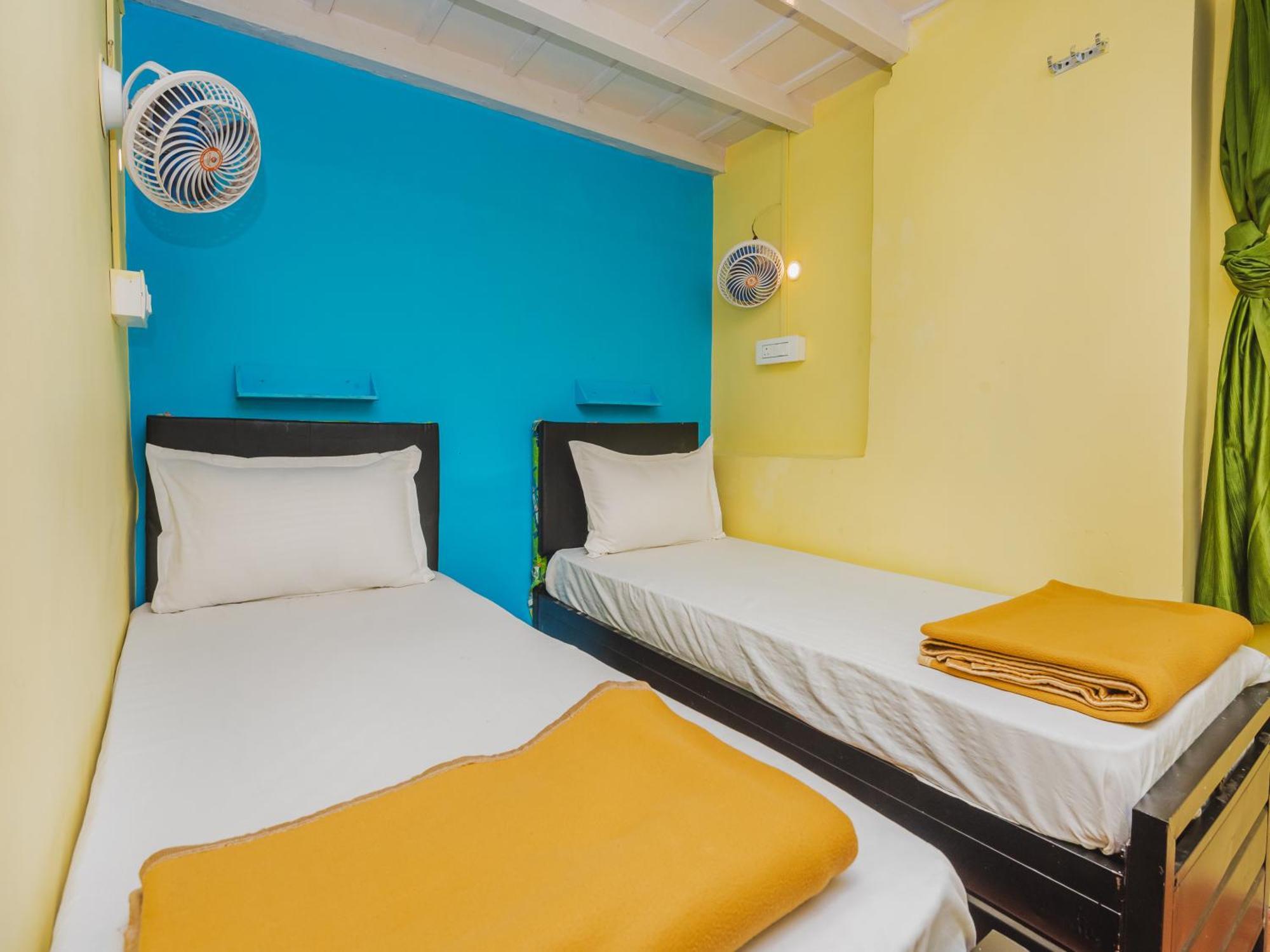 New Dormitory Afra Mumbai Exterior photo