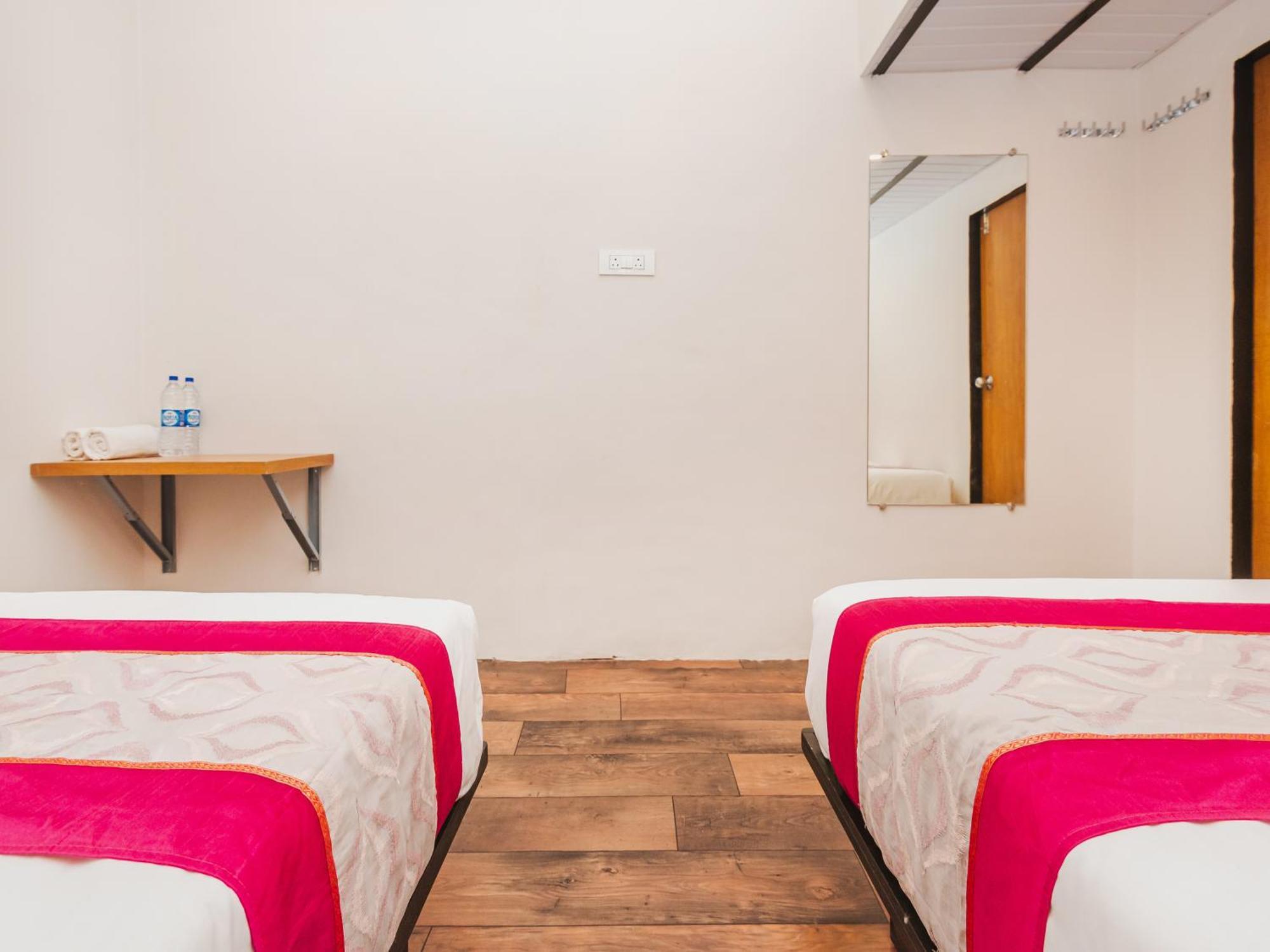 New Dormitory Afra Mumbai Exterior photo